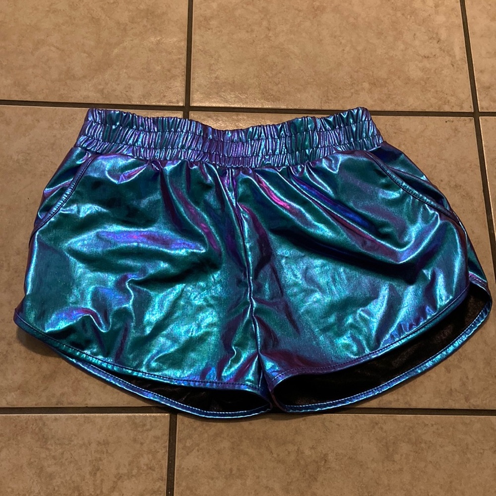 Iridescent shorts